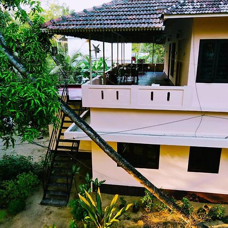 Bella Beach Villa Mararikulam Ngoại thất bức ảnh
